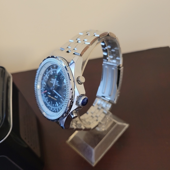 New Black Weide Sport LED Men’s Fashion Watch with box - Picture 3 of 4